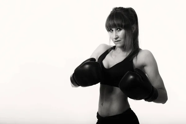 Chica en guantes de boxeo — Foto de Stock
