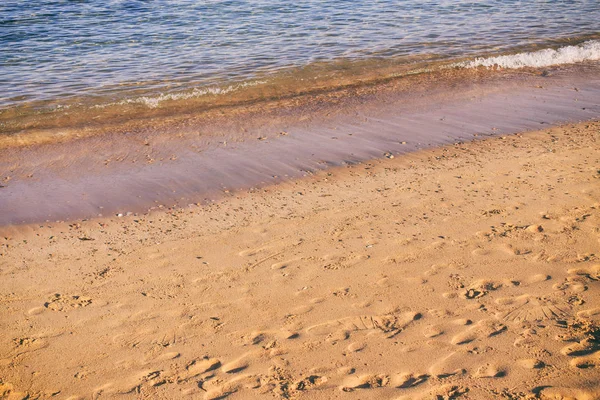 바닷가의 잔잔한 물 — 스톡 사진