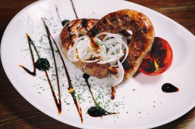 Masasına lezzetli restoran yemek