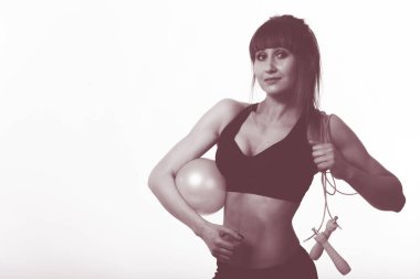 Siyah arka planda kız boks eldivenleri