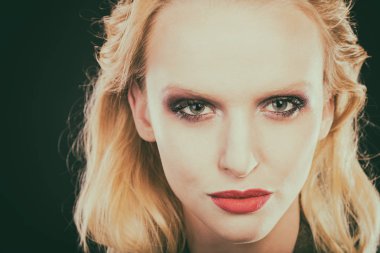 Güzel kadın göz yakın çekim, makyaj