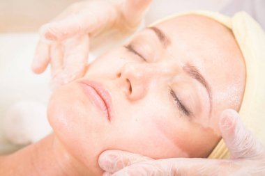 insanlar, güzellik, spa, kozmetik ve cilt bakım kavramı