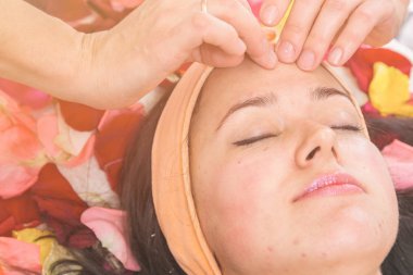 Yüz için kozmetik prosedürler