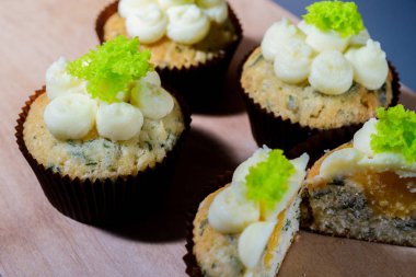 ıspanak ile muffins