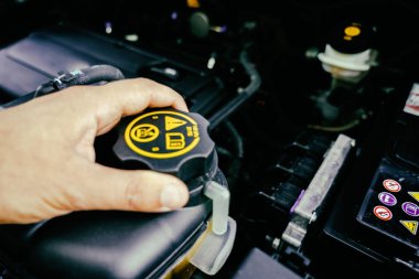 Arabanın motoru teknik onay