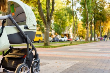 bir yürüyüş için yeşil puset