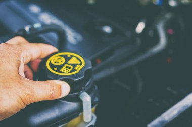 Arabanın motoru teknik onay