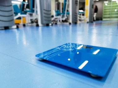 spor salonunda ölçekler