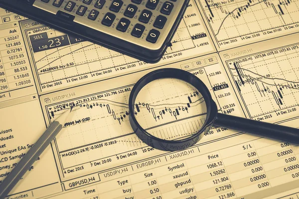 財務分析とグラフ。為替や株式の ma の背景 — ストック写真