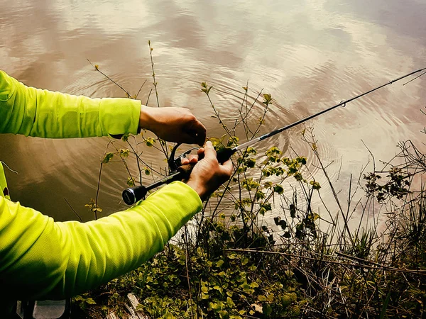 Memancing di danau — Stok Foto