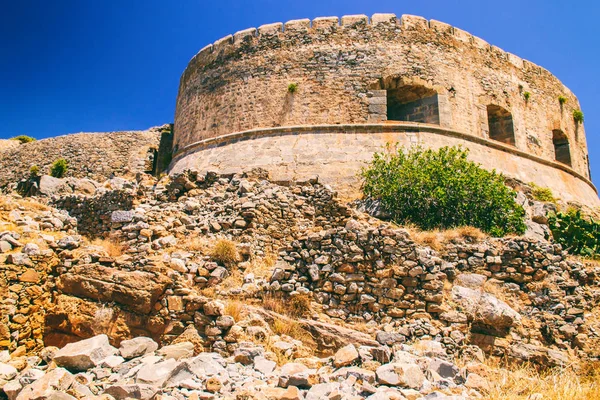 Ruines d'un ancien bâtiment — Photo