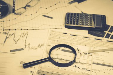 Finansal analizi ve grafikler. Arka plan üzerinde forex ve stok ma