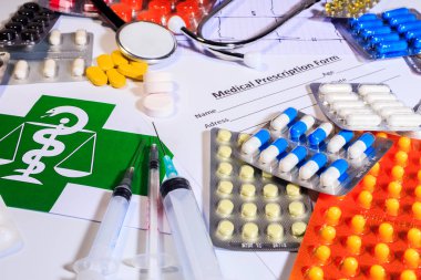 tıbbi cihazlar: tabletler, boş, stetoskop