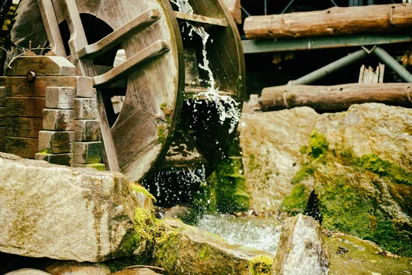 Water mill — Stock Photo, Image