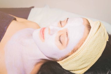 Yüz için kozmetik prosedürler