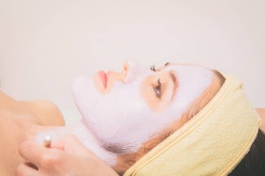 Yüz için kozmetik prosedürler