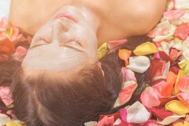 insanlar, güzellik, spa, kozmetik ve cilt bakım kavramı