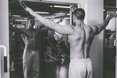 Spor serin vücut geliştirmeci