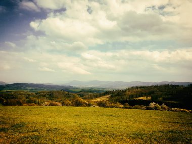 Muhteşem doğa, güzel ormanları ve çayırlar