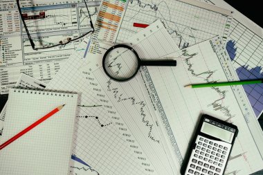 Finansal analizi ve grafikler. Arka plan üzerinde forex ve stok ma