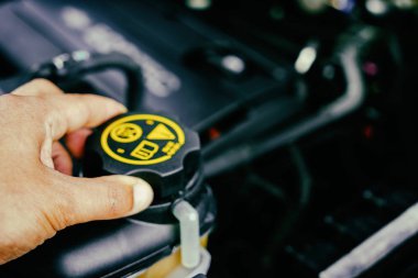 Arabanın motoru teknik onay