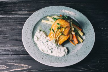 Masasına lezzetli restoran yemek