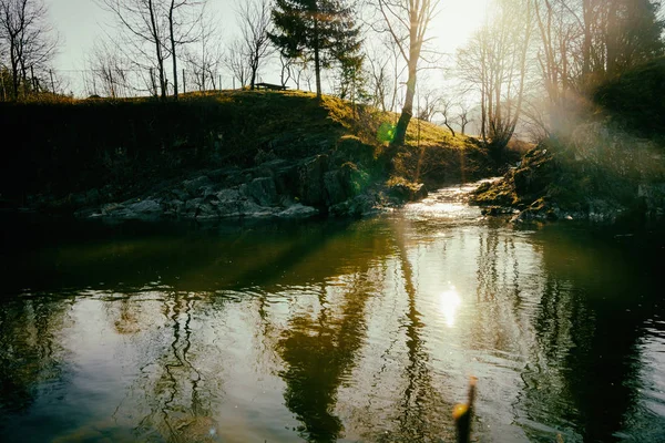 Wspaniały krajobraz, górskiej rzeki, wildlife — Zdjęcie stockowe