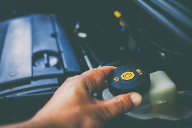 Arabanın motoru teknik onay