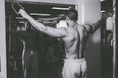 Spor serin vücut geliştirmeci