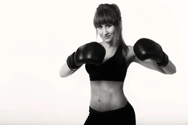 ボクシング グローブの女の子 — ストック写真