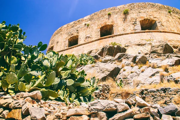 Ruines d'un ancien bâtiment — Photo