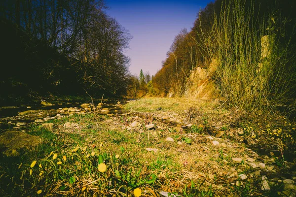 Exquisite Natur der Berge, Gebirgsfluss, Landschaft — Stockfoto