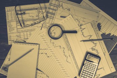 Finansal analizi ve grafikler. Arka plan üzerinde forex ve stok ma