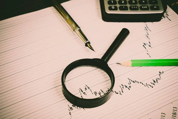 Gráficos financieros, análisis de mercado — Foto de Stock