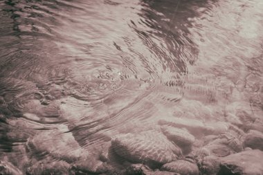 Güzel dağ nehir, muhteşem manzara