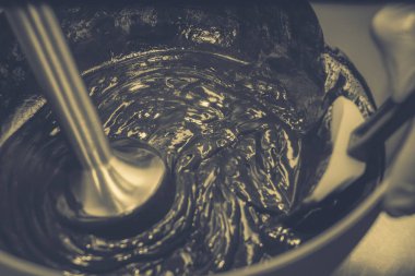 Çikolata sır karıştırma. Yemek kek