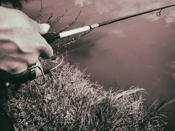 Риболовля в озері — стокове фото