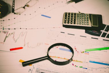 Finansal analizi ve grafikler. Arka plan üzerinde forex ve stok ma