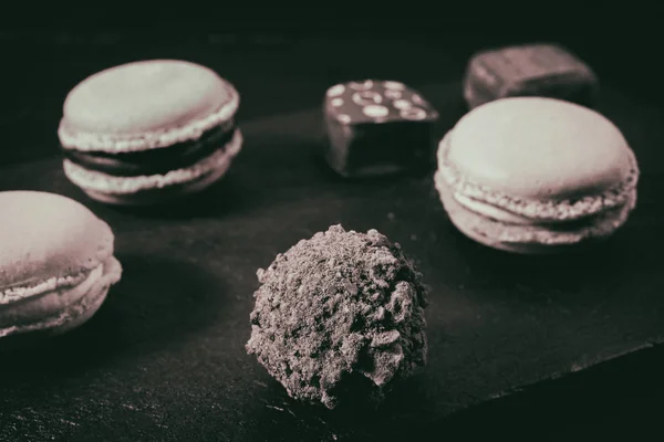 Dulciuri de ciocolată și tort — Fotografie, imagine de stoc