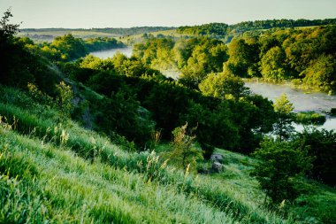 Muhteşem doğa, güzel ormanları ve çayırlar