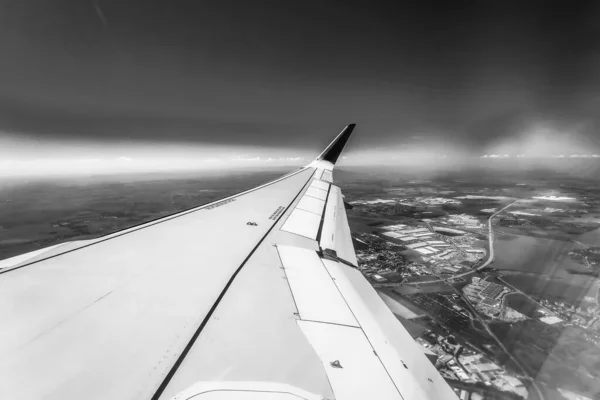 Vista Desde Ventana Del Avión Ala —  Fotos de Stock