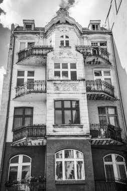 Eski Polonya şehrinin mimarisi. Pençe