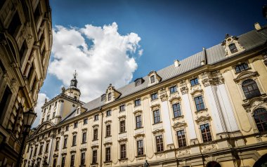 Wroclaw, Polonya - 17 Haziran 2019. Eski Polonya şehrinin mimarisi. Pençe