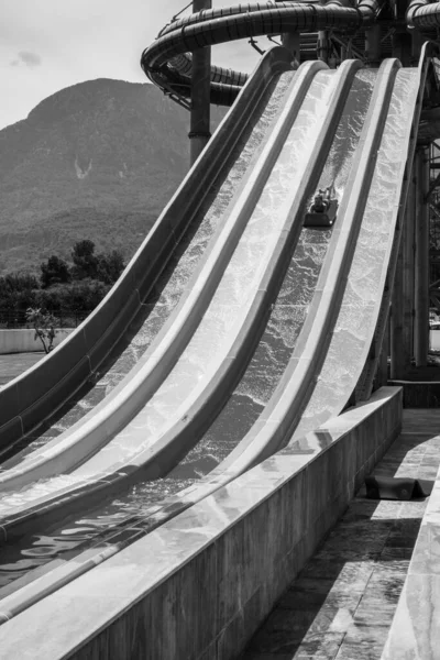 Garçon Monte Toboggan Dans Parc Aquatique — Photo