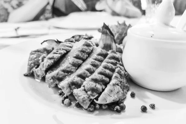 Carne Saborosa Com Molho Fundo Comida — Fotografia de Stock