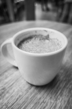 Bir kafede latte eşleştir