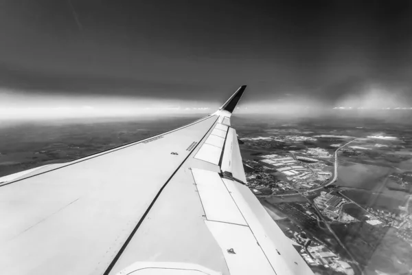 Vista Desde Ventana Del Avión Ala —  Fotos de Stock