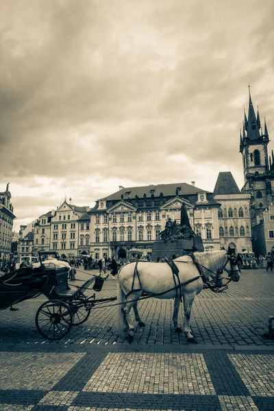 Schöne Straßen Und Architektur Des Herbstlichen Prag — Stockfoto