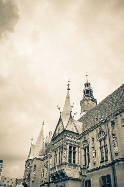 Wroclaw 'daki güzel pazar meydanı, güzel eski evler.