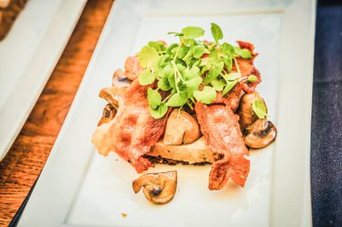 Geleneksel Danimarka Sandviçleri Tabakta